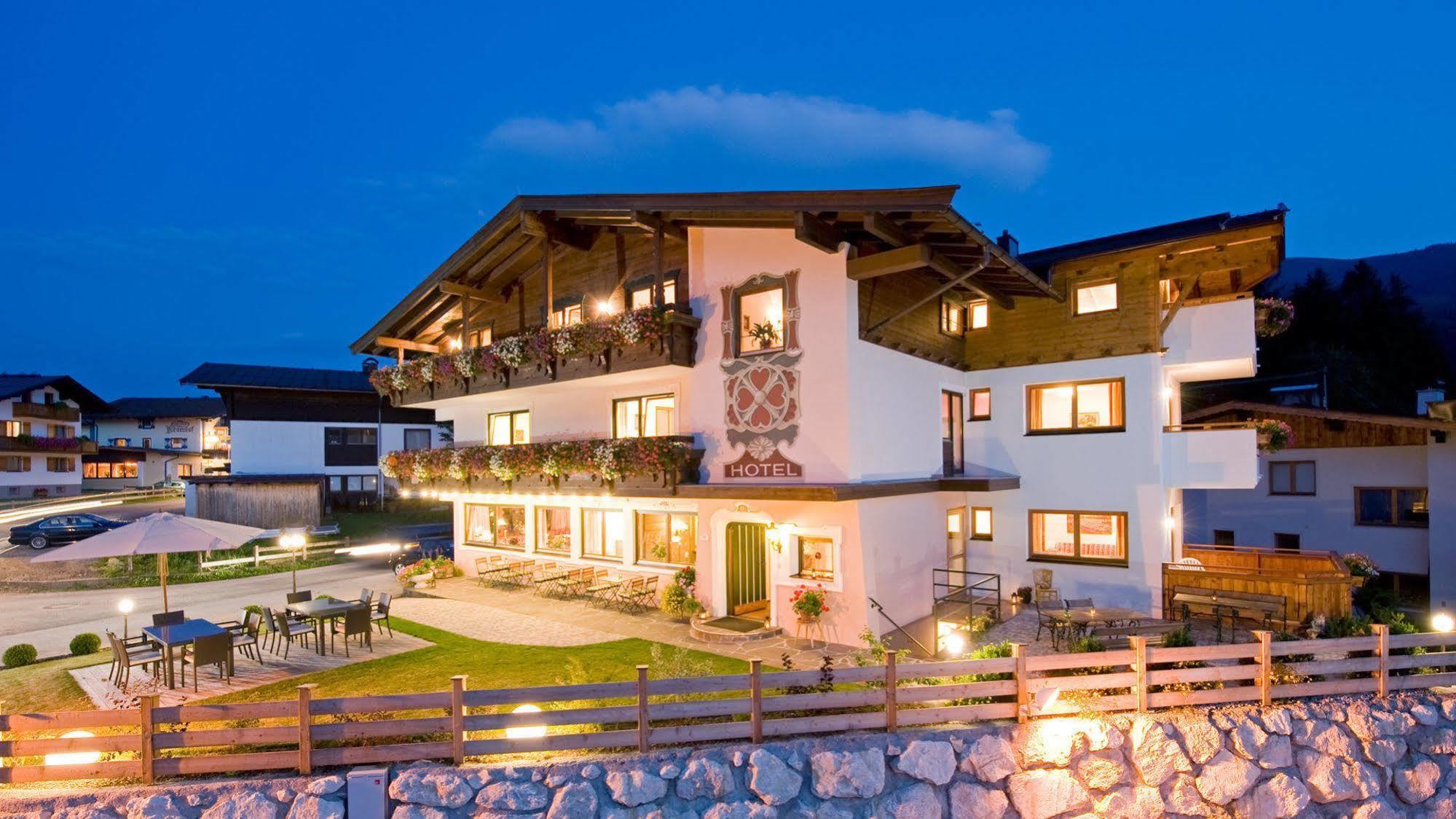 Landhotel Foehrenhof Ellmau Kültér fotó